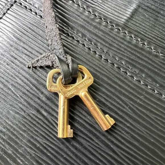 Louis Vuitton Epi Sellier - Picture 5 of 12